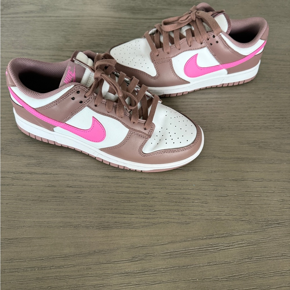 Nike Dunks Pink and Brown Sneakers Low-Top Design